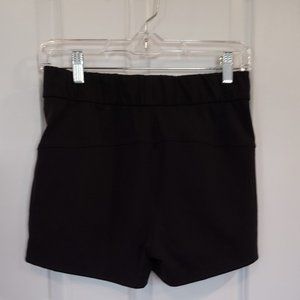 Lululemon lycra and nylon black shorts